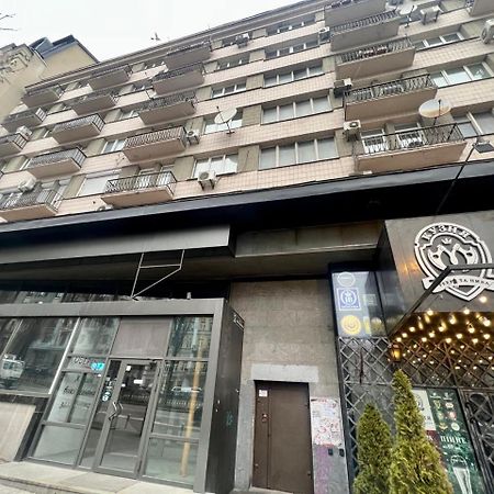 Apartments Near Arena City キエフ エクステリア 写真